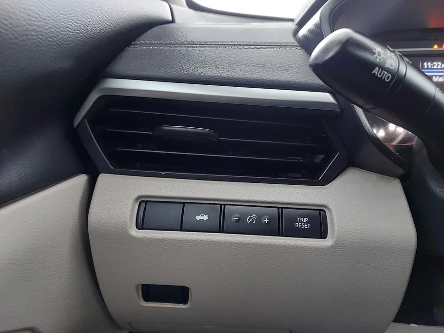 2021 Nissan Altima SV 