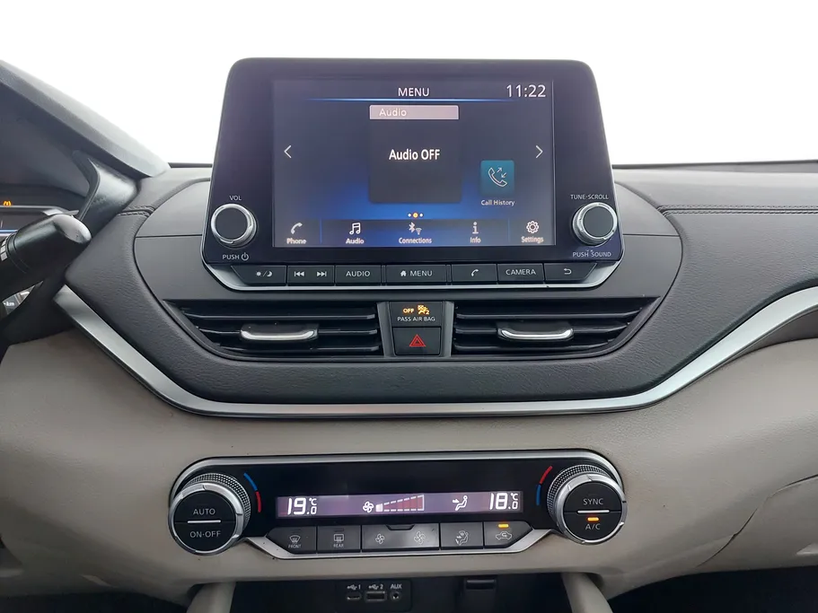 2021 Nissan Altima SV 