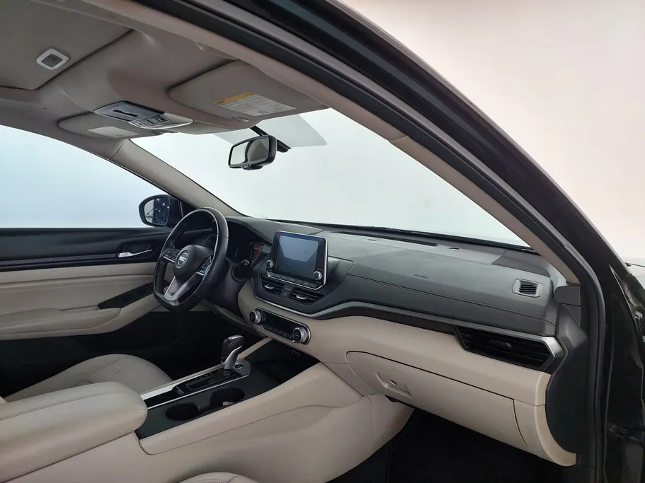 2021 Nissan Altima SV 