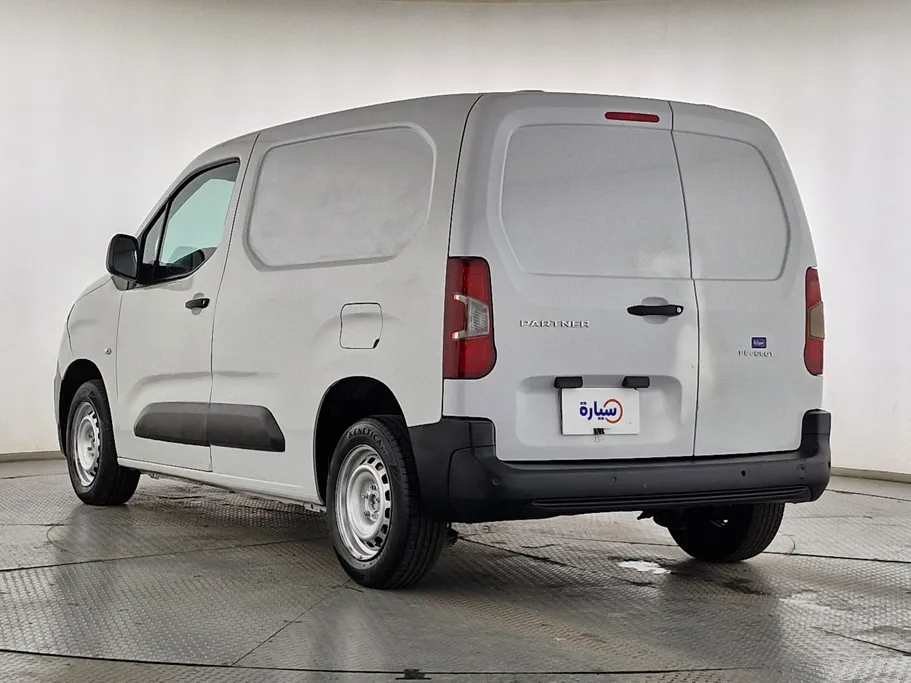 بيجو بارتنر Short van 2023 
