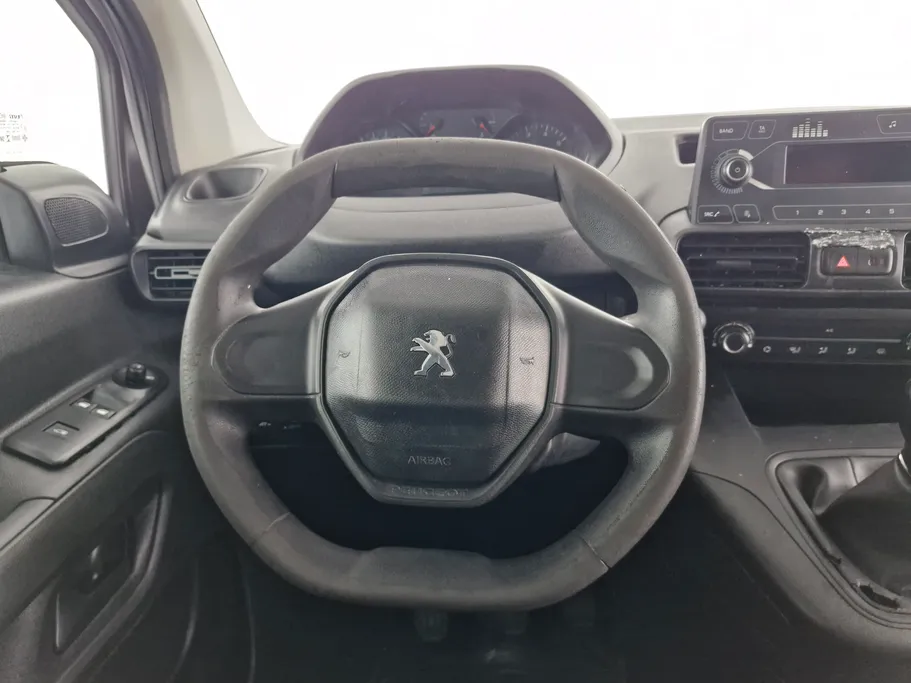 بيجو بارتنر Short van 2023 