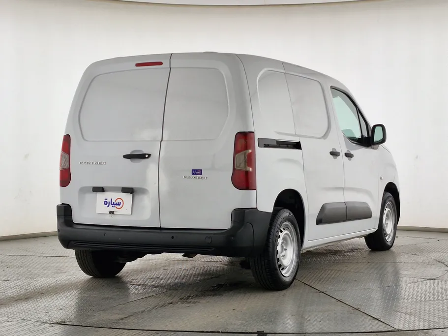 بيجو بارتنر Short van 2023 