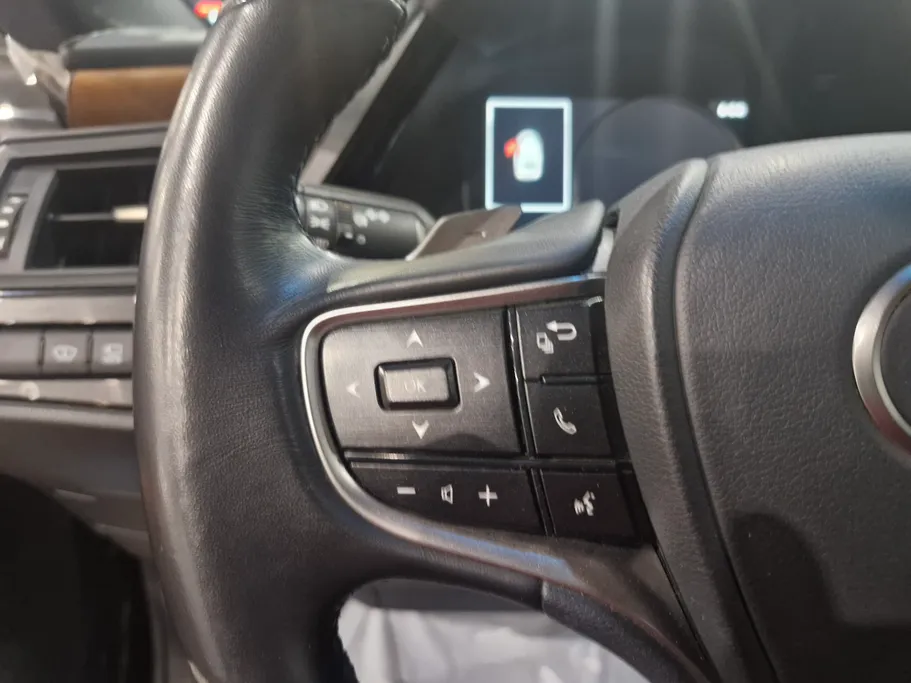 2025 Lexus ES 350 