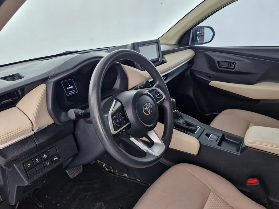 2023 Toyota Yaris  Y Plus 