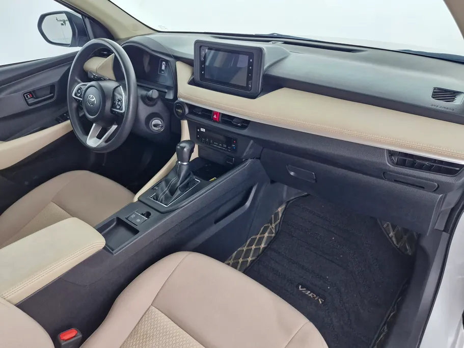 2023 Toyota Yaris  Y Plus 
