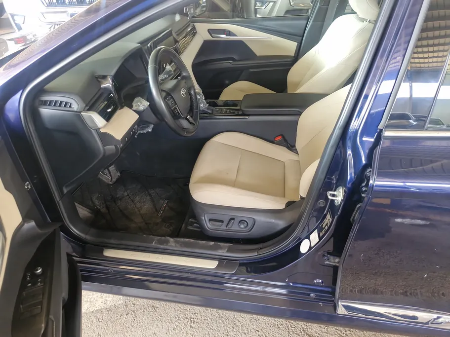 2025 Toyota Camry  LE HEV 
