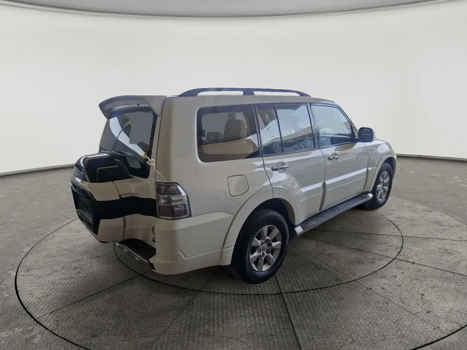 ميتسوبيشي باجيرو GLS 5Doors 2022 