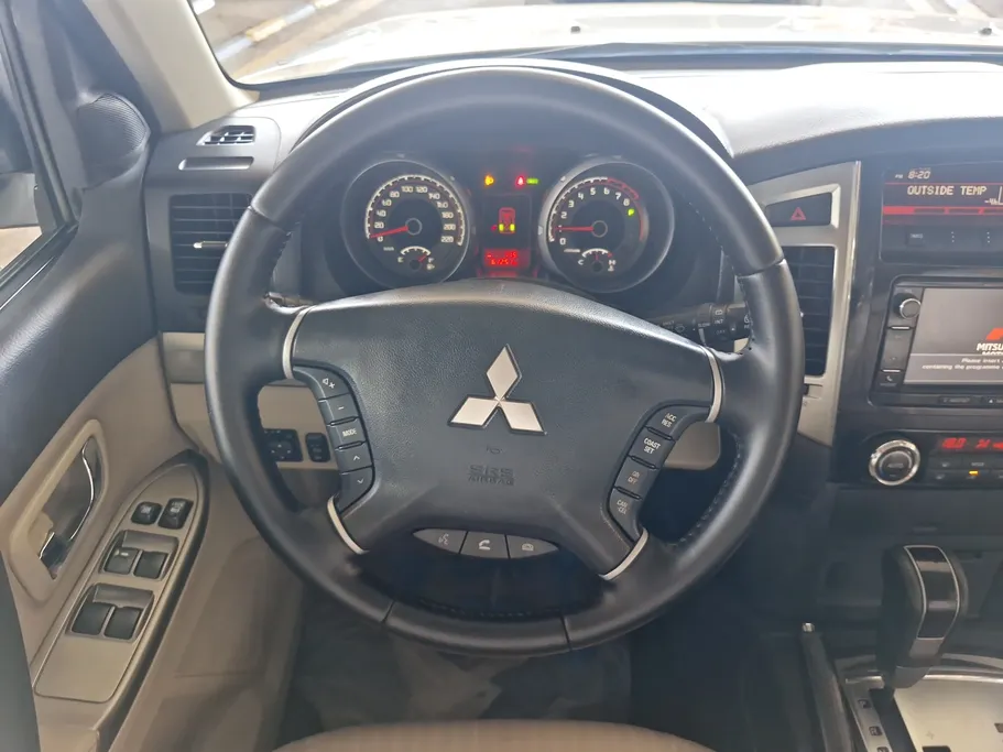 2022 Mitsubishi Pajero GLS 5Doors 
