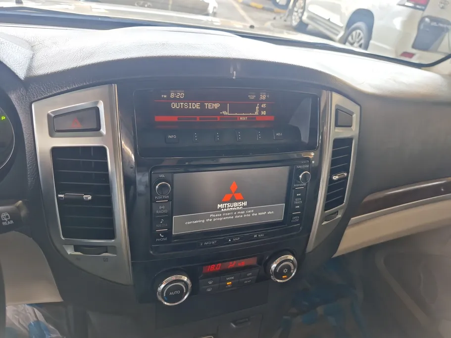 2022 Mitsubishi Pajero GLS 5Doors 