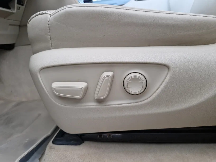 2023 Toyota Land Cruiser GXR4 DSL 