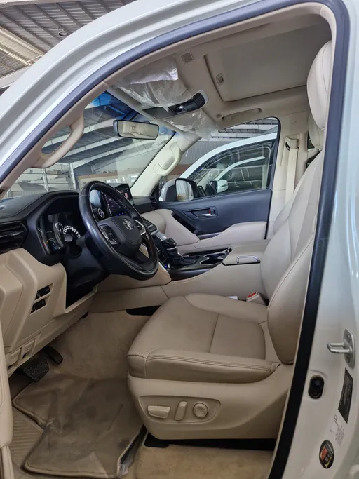 2023 Toyota Land Cruiser GXR4 DSL 