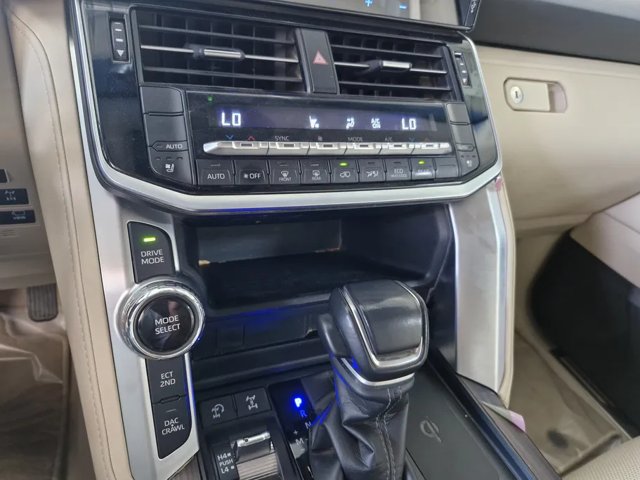 2023 Toyota Land Cruiser GXR4 DSL 