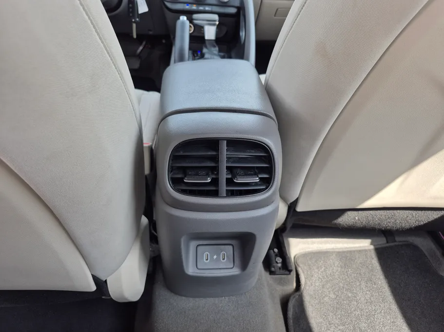 2024 Hyundai Elantra Fleet 