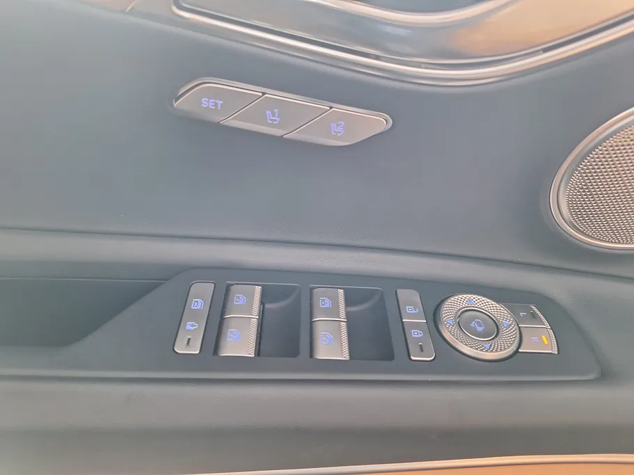 2024 Genesis GV80 Royal 
