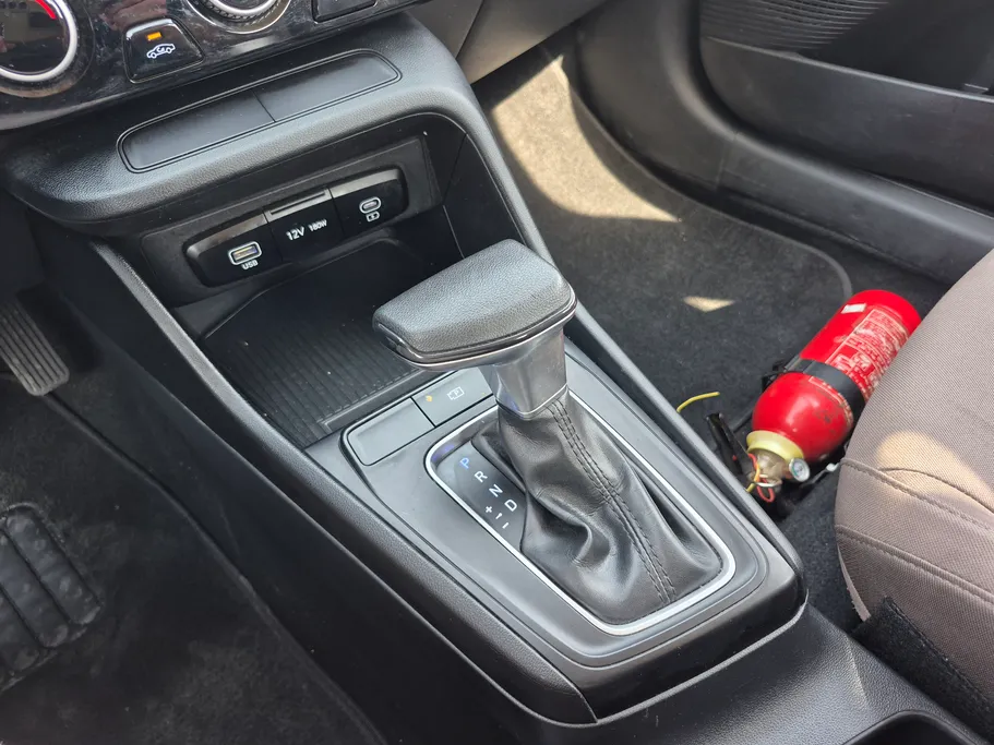 2024 Hyundai Accent Fleet 