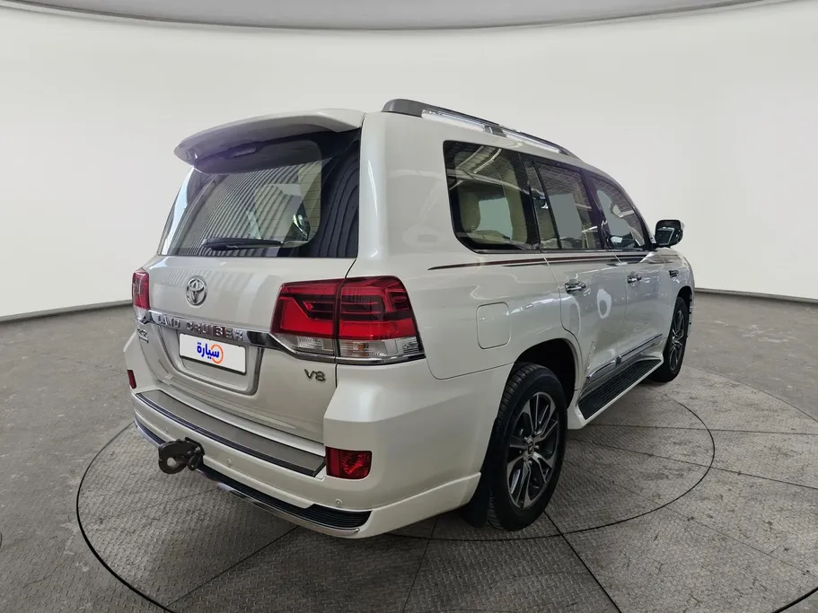 2020 Toyota Land Cruiser GXR Grand Touring 