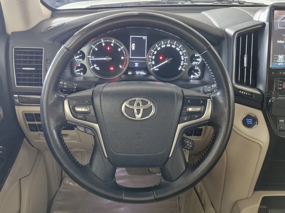 2020 Toyota Land Cruiser GXR Grand Touring 