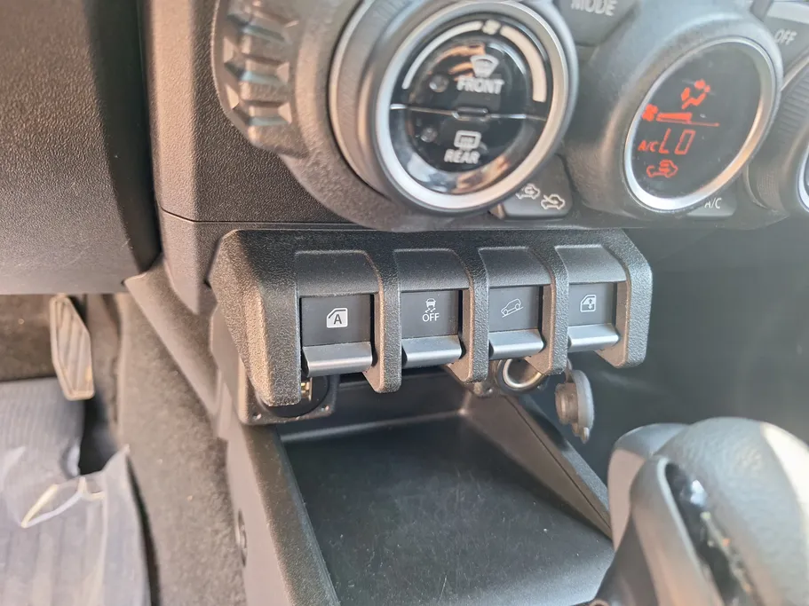 2024 سوزوكي Jimny GLX4AT 