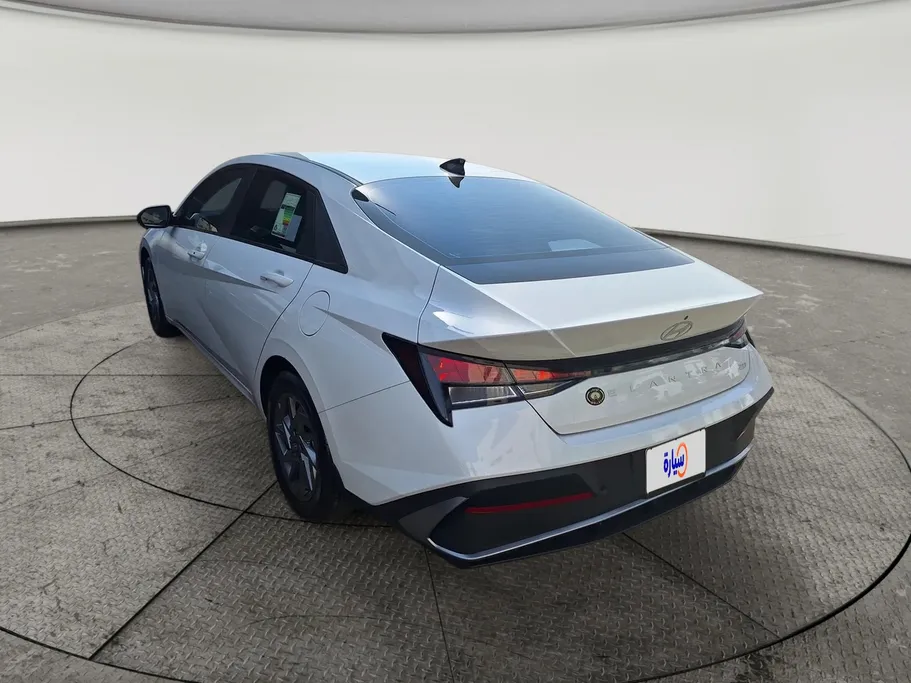 2026 Hyundai Elantra Smart Plus 