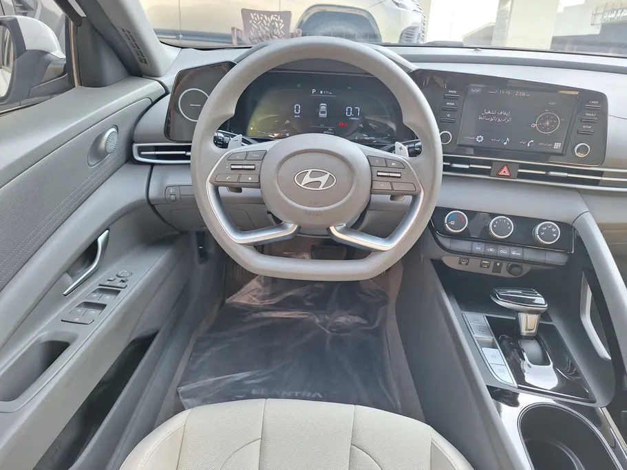 2026 Hyundai Elantra Smart Plus 
