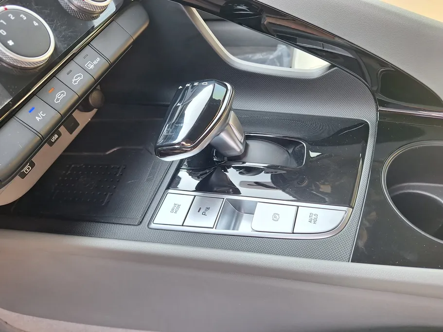 2026 Hyundai Elantra Smart Plus 