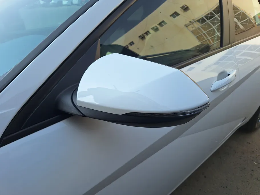 2026 Hyundai Elantra Smart Plus 
