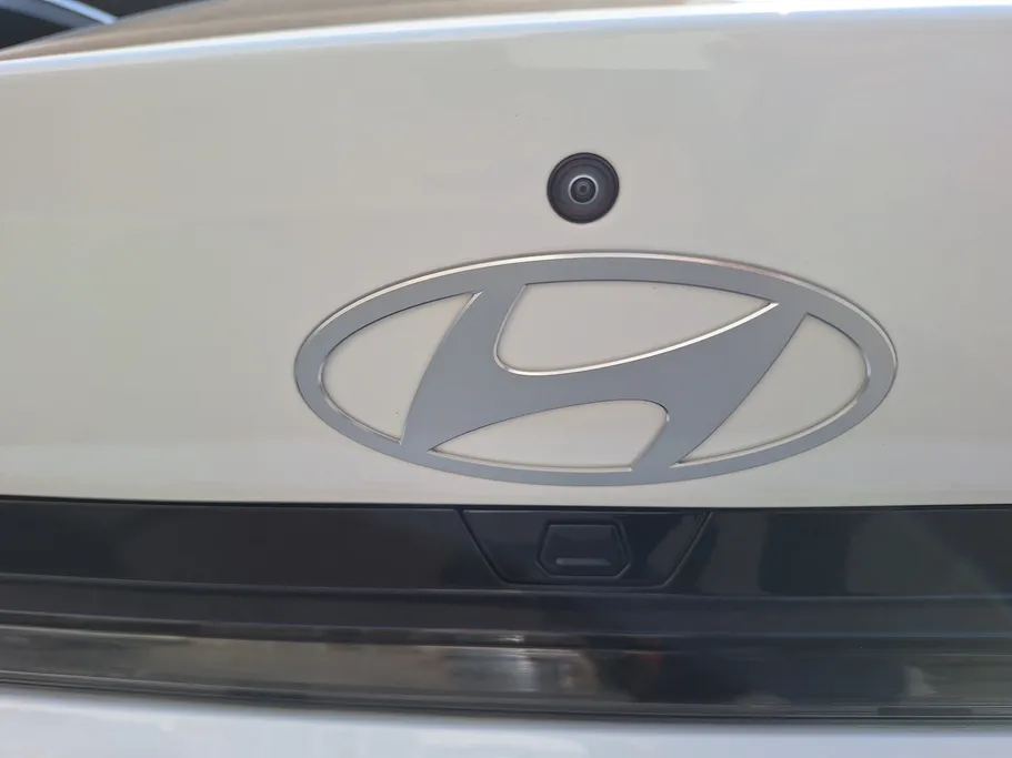 2026 Hyundai Elantra Smart Plus 