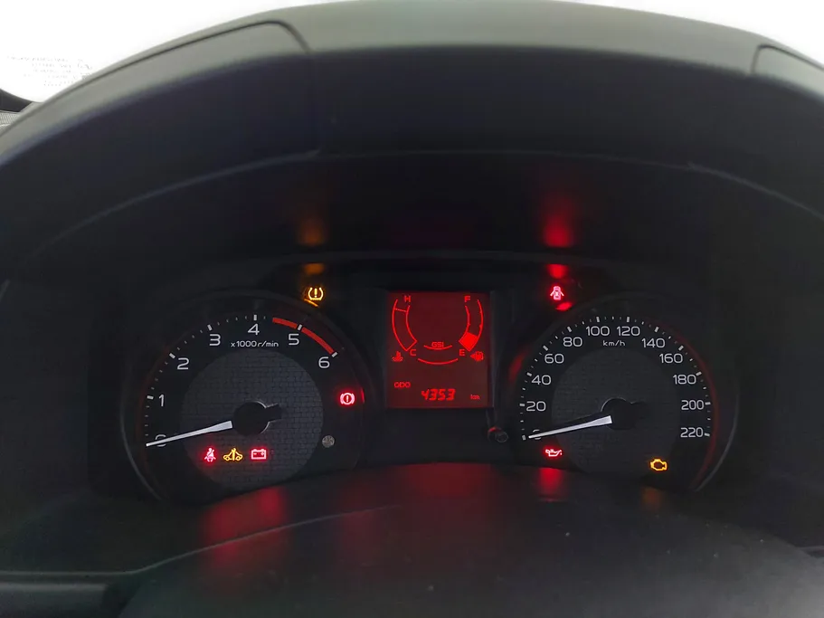 ايسوزو دي ماكس Crew Cab 2025 