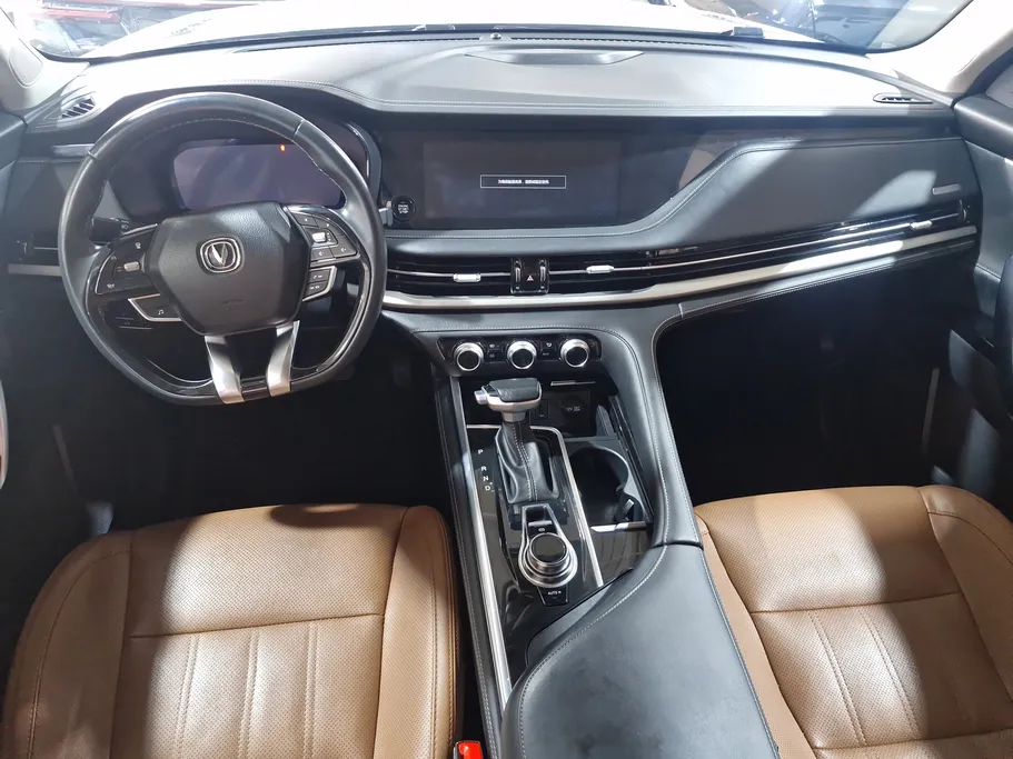 2022 Changan CS95 Royal 