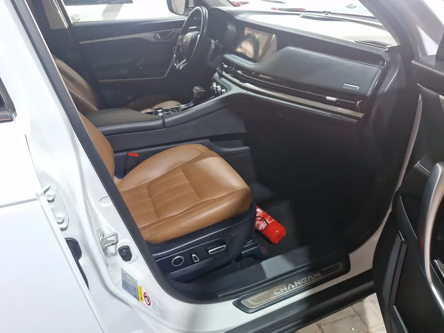2022 Changan CS95 Royal 