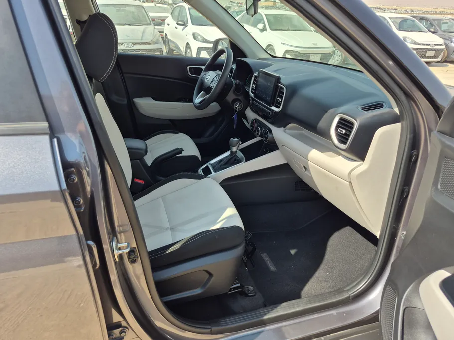 2024 Hyundai Venue Smart 
