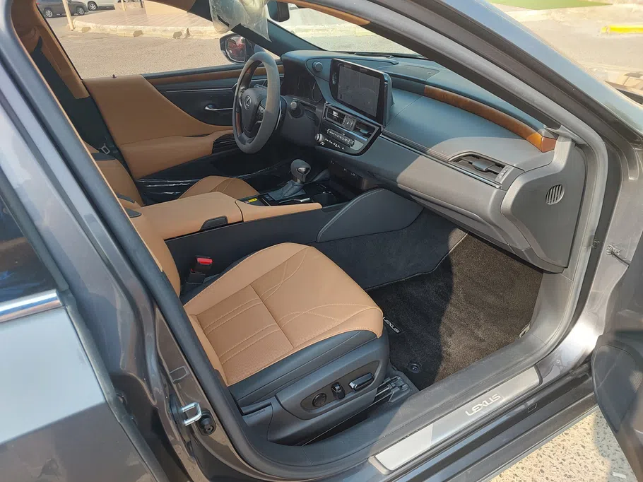 2024 Lexus ES 350 