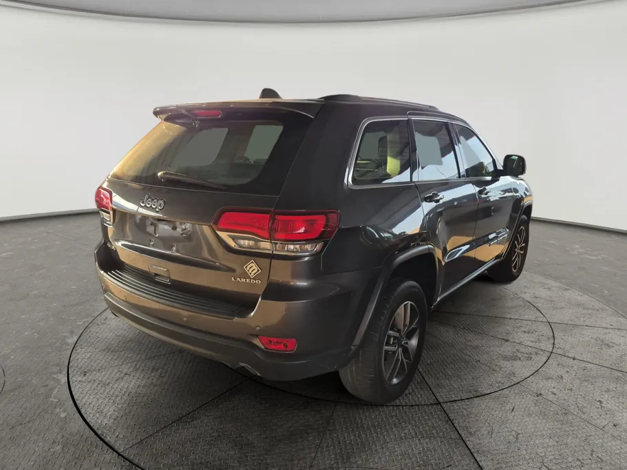 2021 Jeep Grand Cherokee لاريدو 