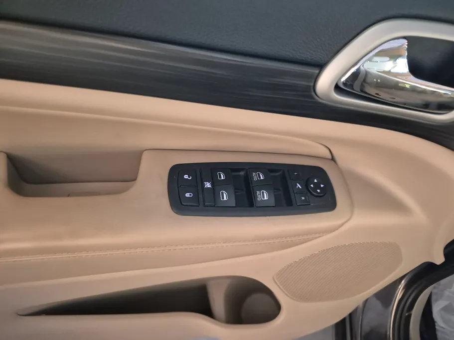2021 Jeep Grand Cherokee لاريدو 