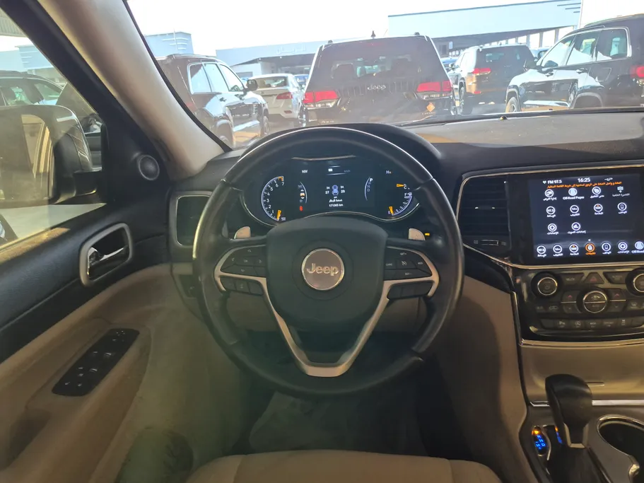 2021 Jeep Grand Cherokee لاريدو 