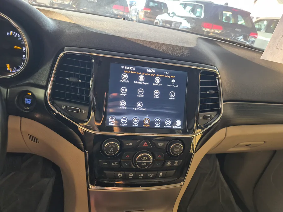 2021 Jeep Grand Cherokee لاريدو 