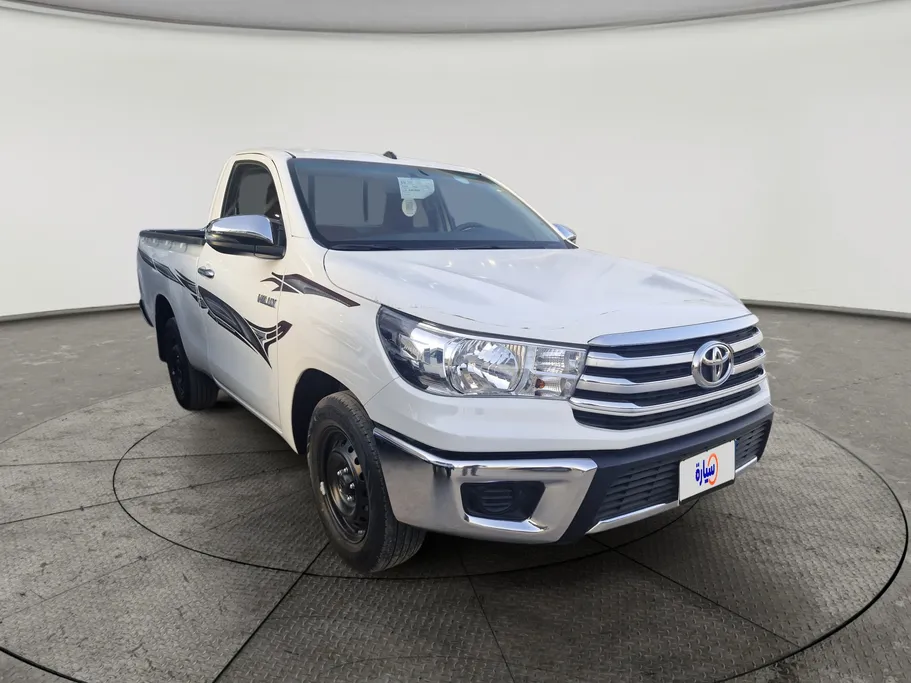 2025 Toyota Hilux GLX 
