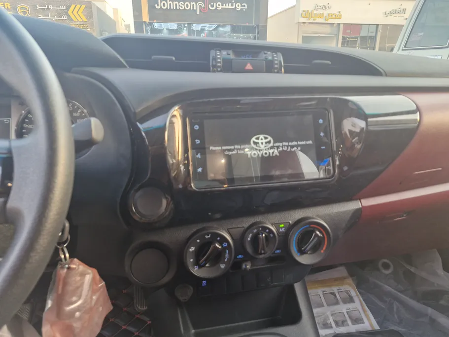 2025 Toyota Hilux GLX 