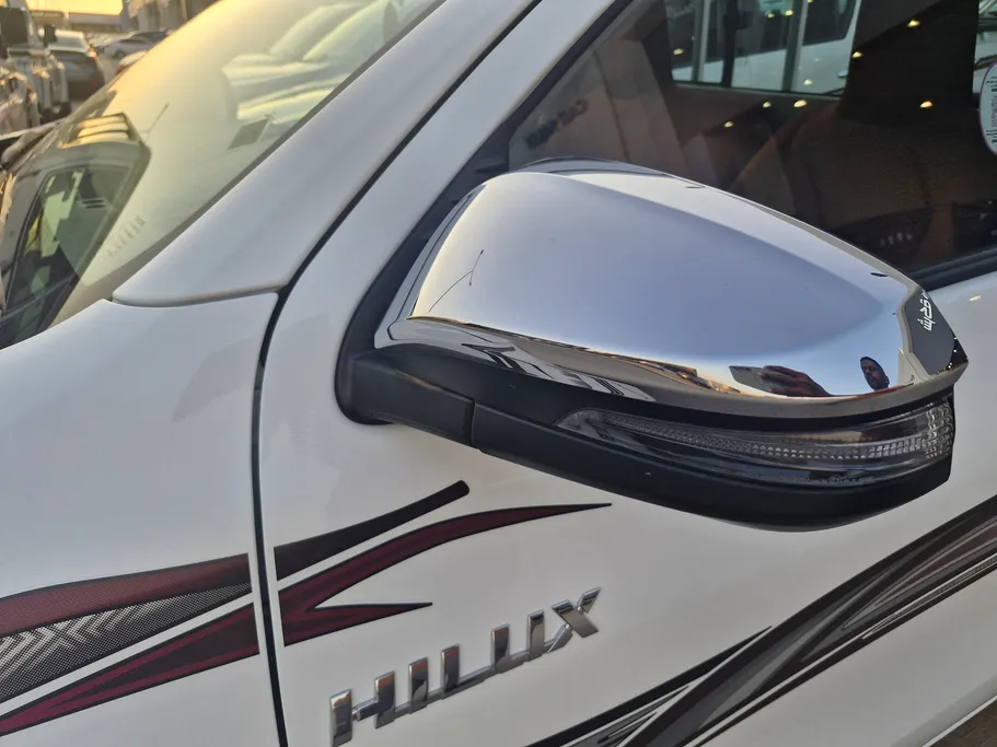 2025 Toyota Hilux GLX 