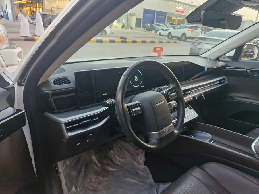 هيونداي ازيرا اكسكلوسف 2025 