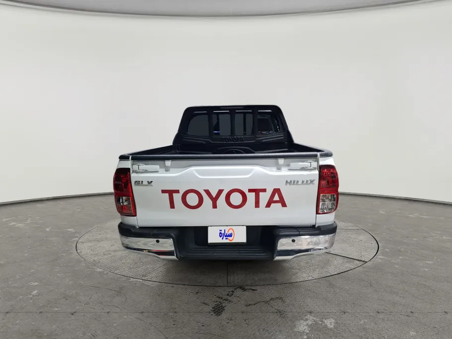 2022 Toyota Hilux GLX 