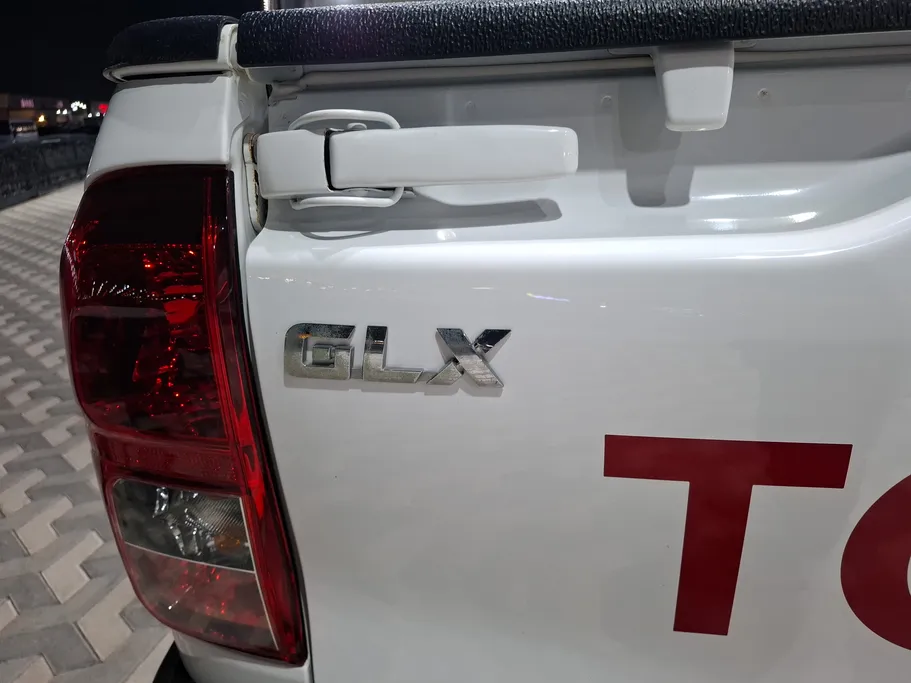 2022 Toyota Hilux GLX 