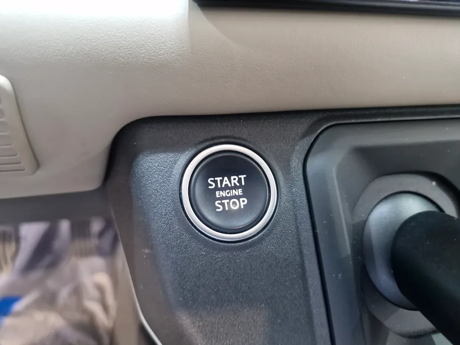 2022 Land Rover Defender P400 S  