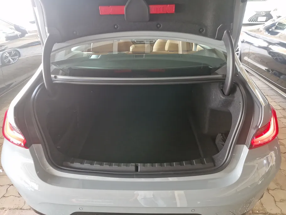 2023 BMW 3 Series 320i  
