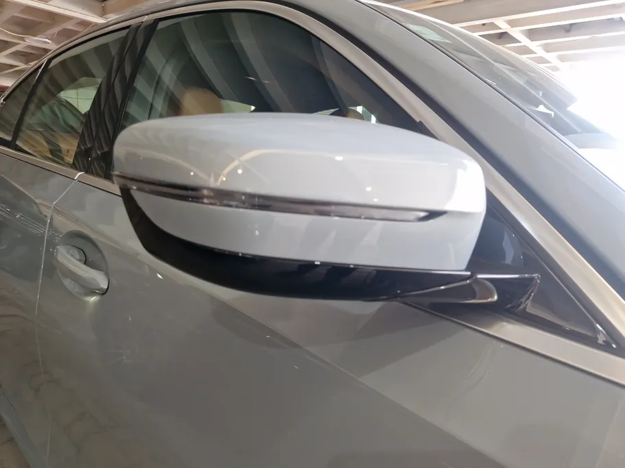 2023 BMW 3 Series 320i  