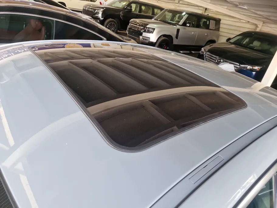 2023 BMW 3 Series 320i  