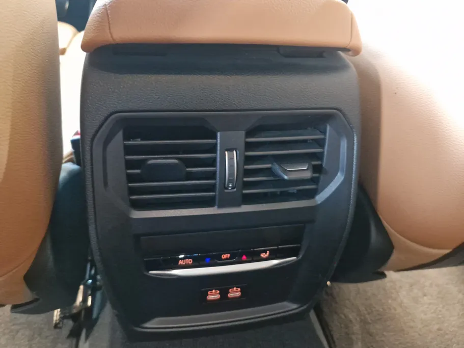 2023 BMW 3 Series 320i  