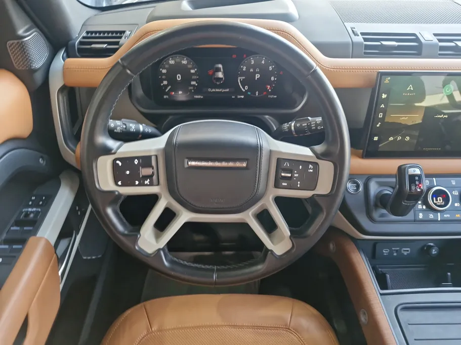 2023 Land Rover Defender P400 S  