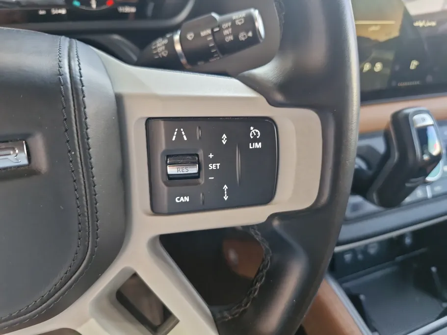 2023 Land Rover Defender P400 S  