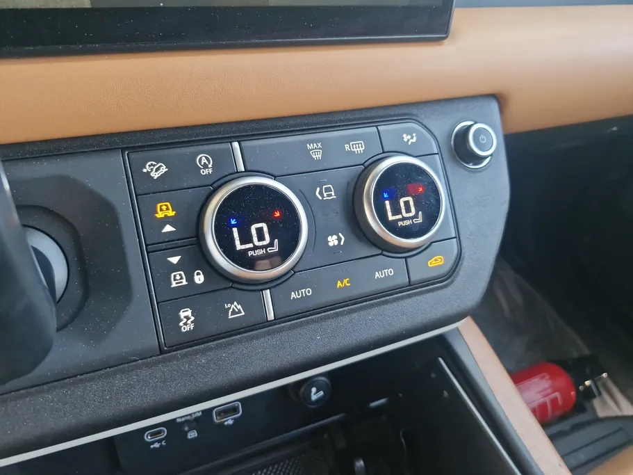 2023 Land Rover Defender P400 S  